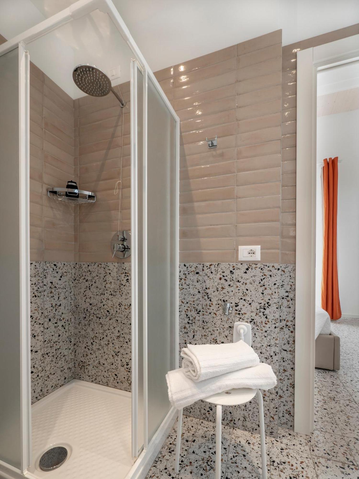 Zuara9Room Rimini Extérieur photo