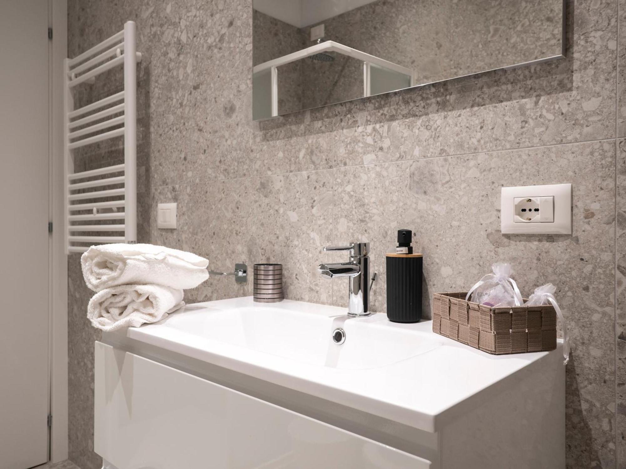 Zuara9Room Rimini Extérieur photo